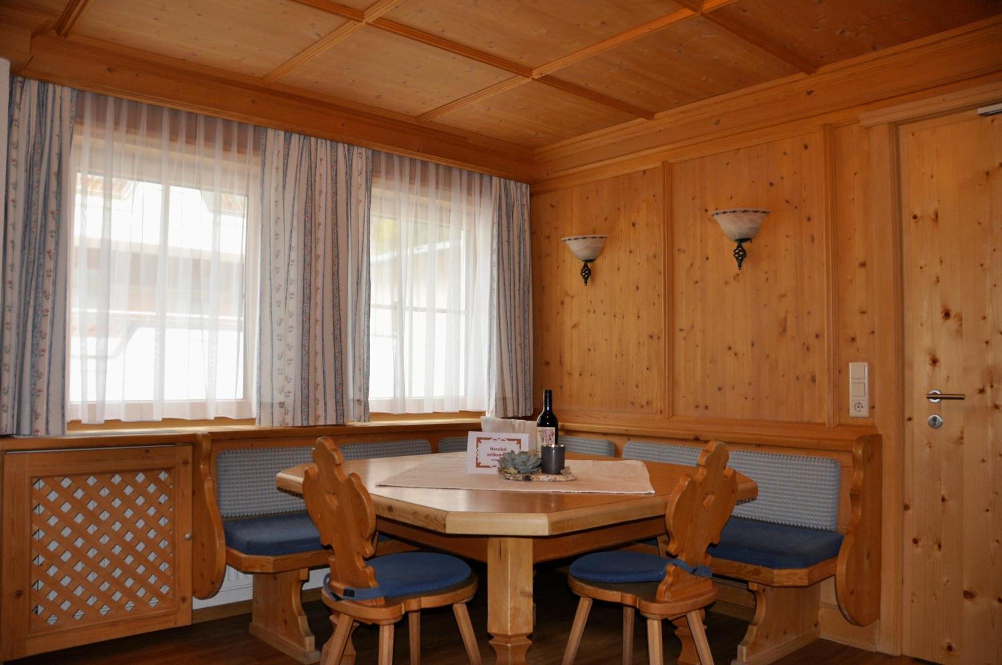 Saffretta Ferienwohnungen Ischgl Exterior foto