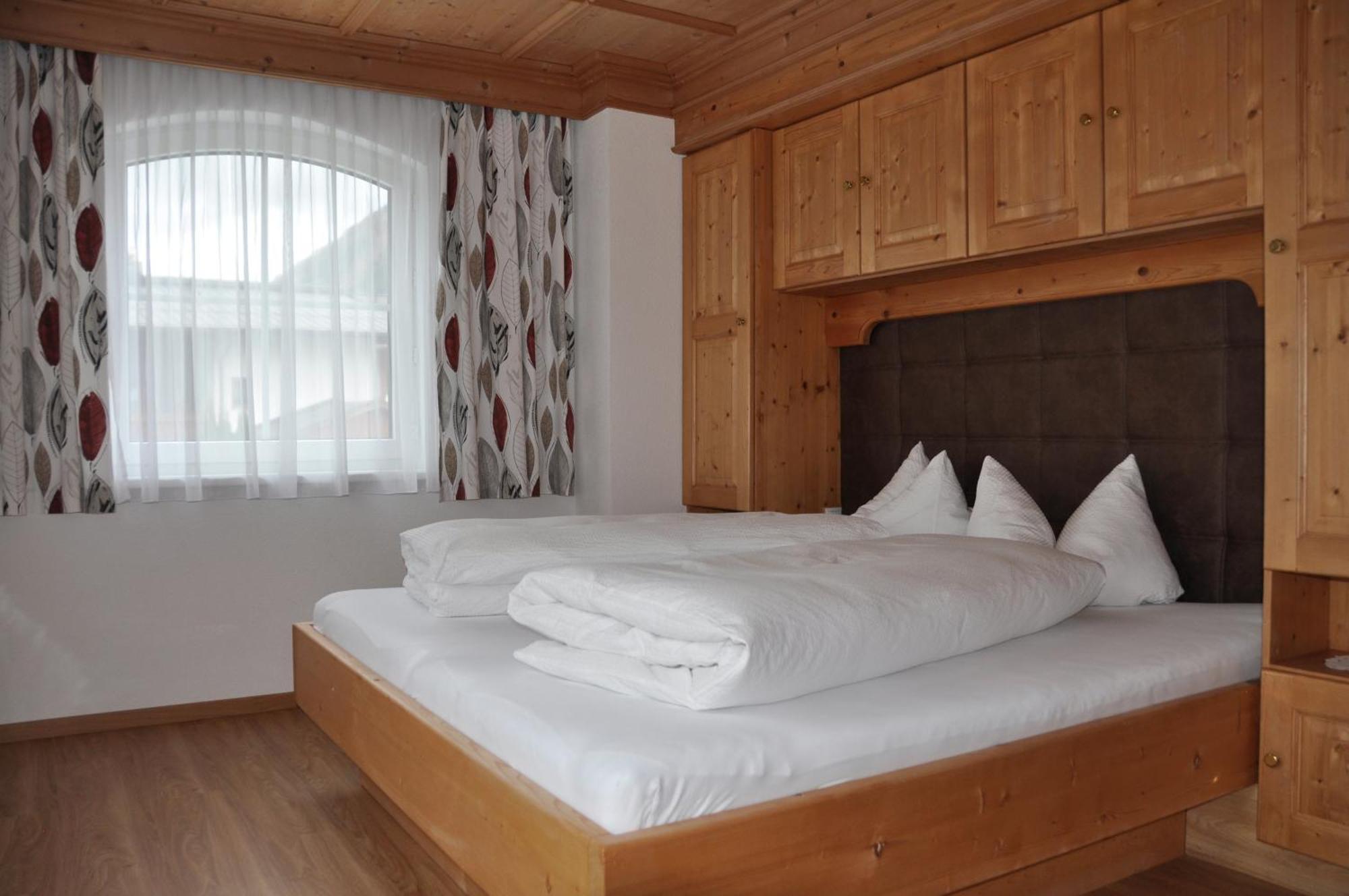 Saffretta Ferienwohnungen Ischgl Exterior foto