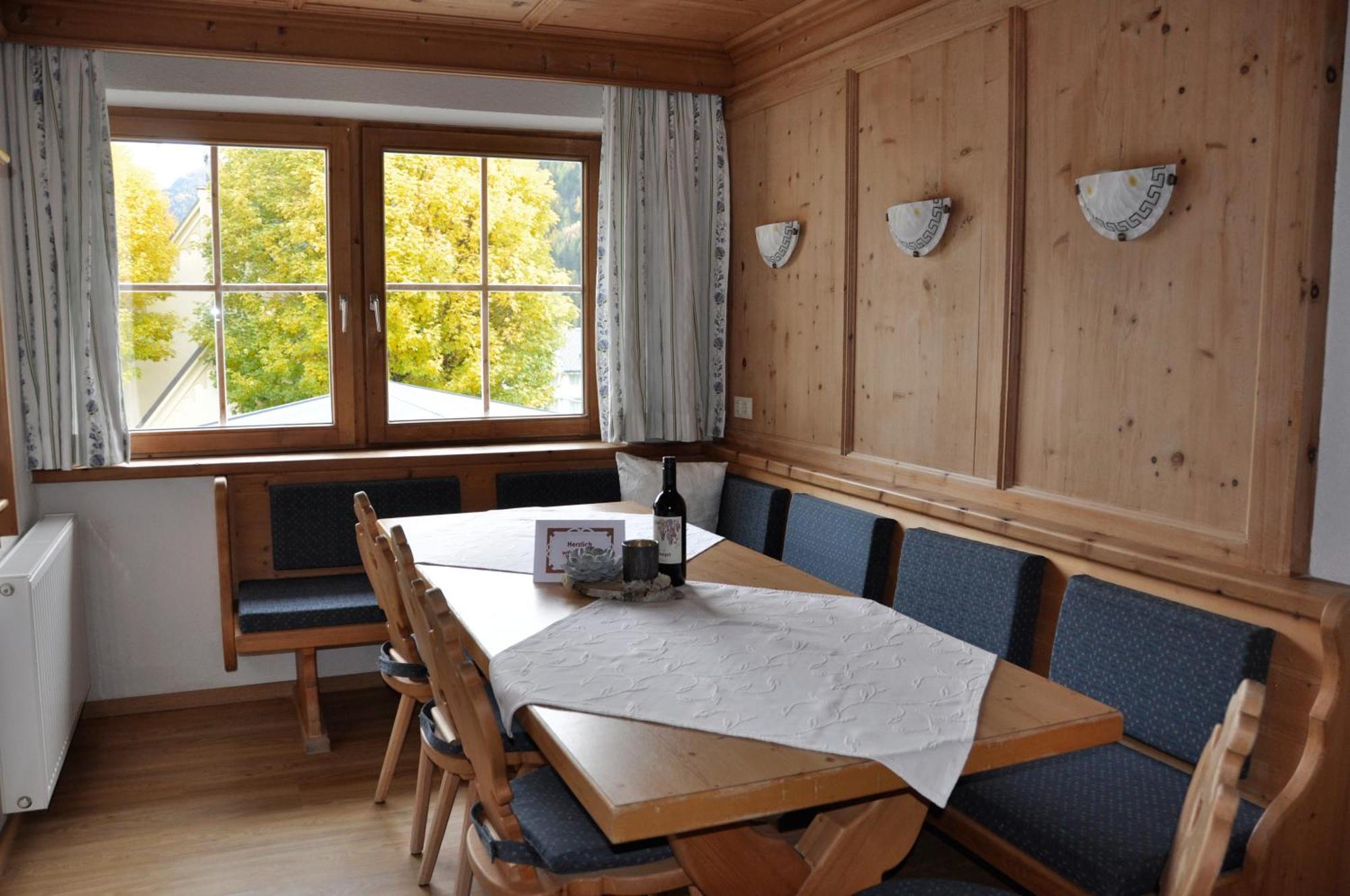 Saffretta Ferienwohnungen Ischgl Exterior foto